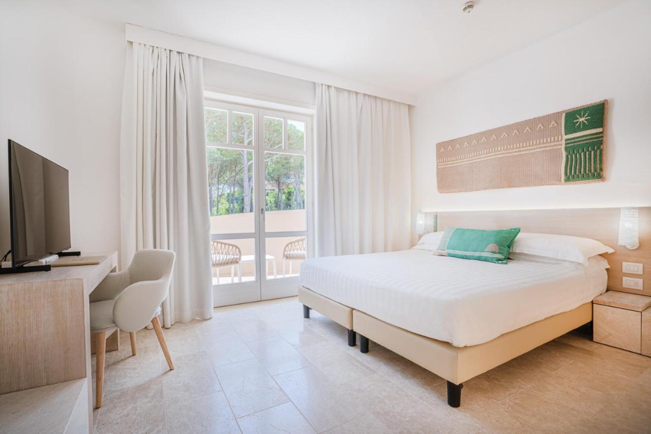 Felix Hotels - Hotel La Coluccia Santa Teresa Gallura Ngoại thất bức ảnh